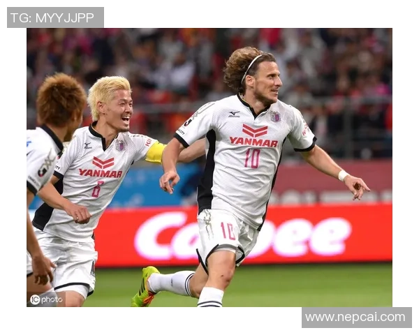 日联名古屋鲸八迎战鹿岛鹿角展开激烈对决期待精彩瞬间与精彩进球